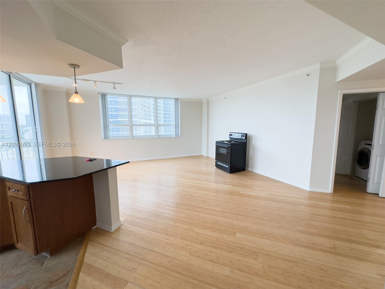 2000 N Bayshore Drive 1101 Property Photo 19