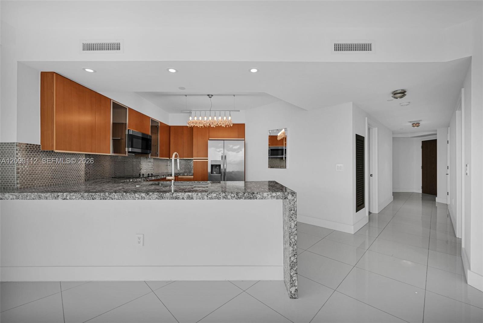 10 Venetian Way 404 Property Photo 6