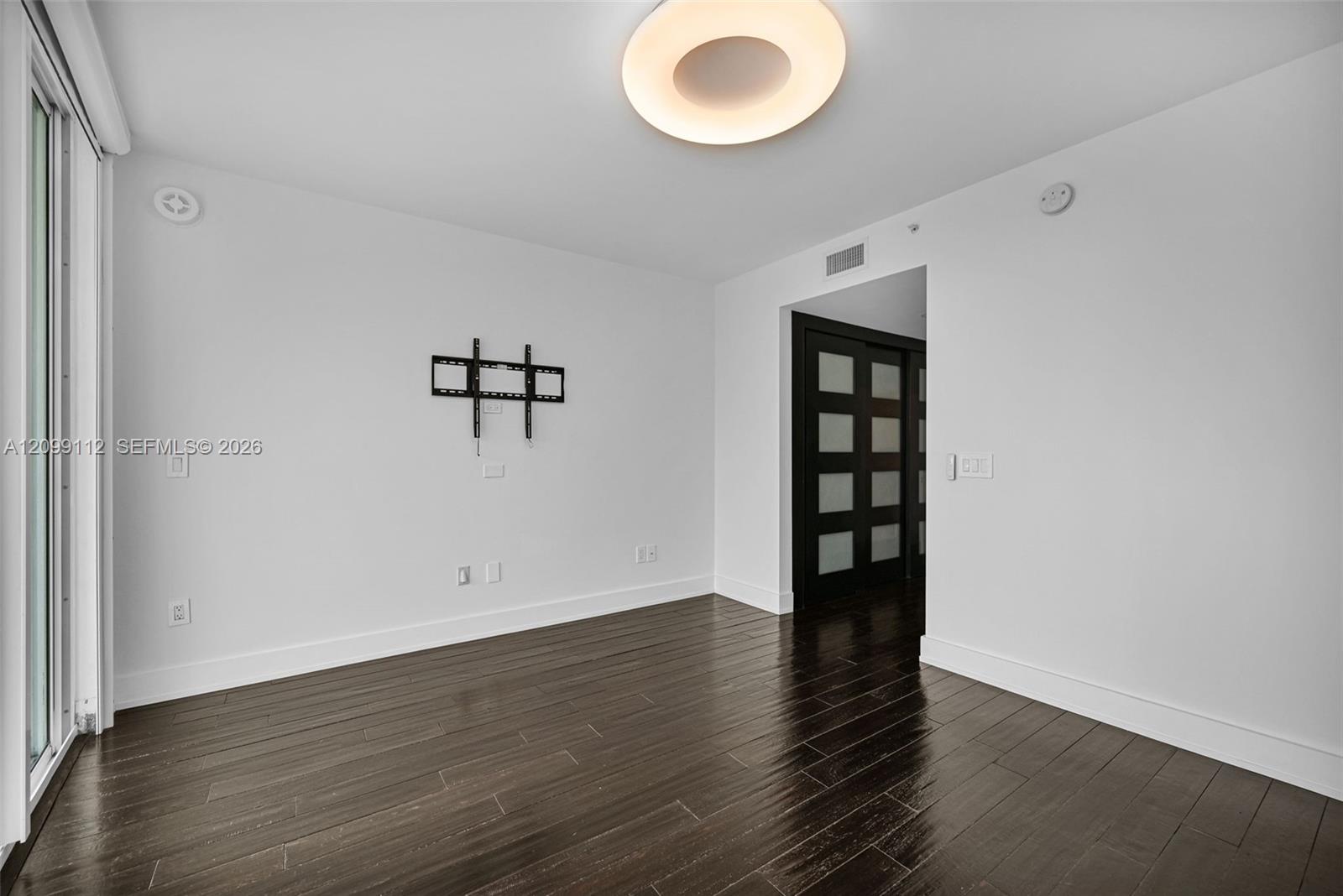 10 Venetian Way 404 Property Photo 11
