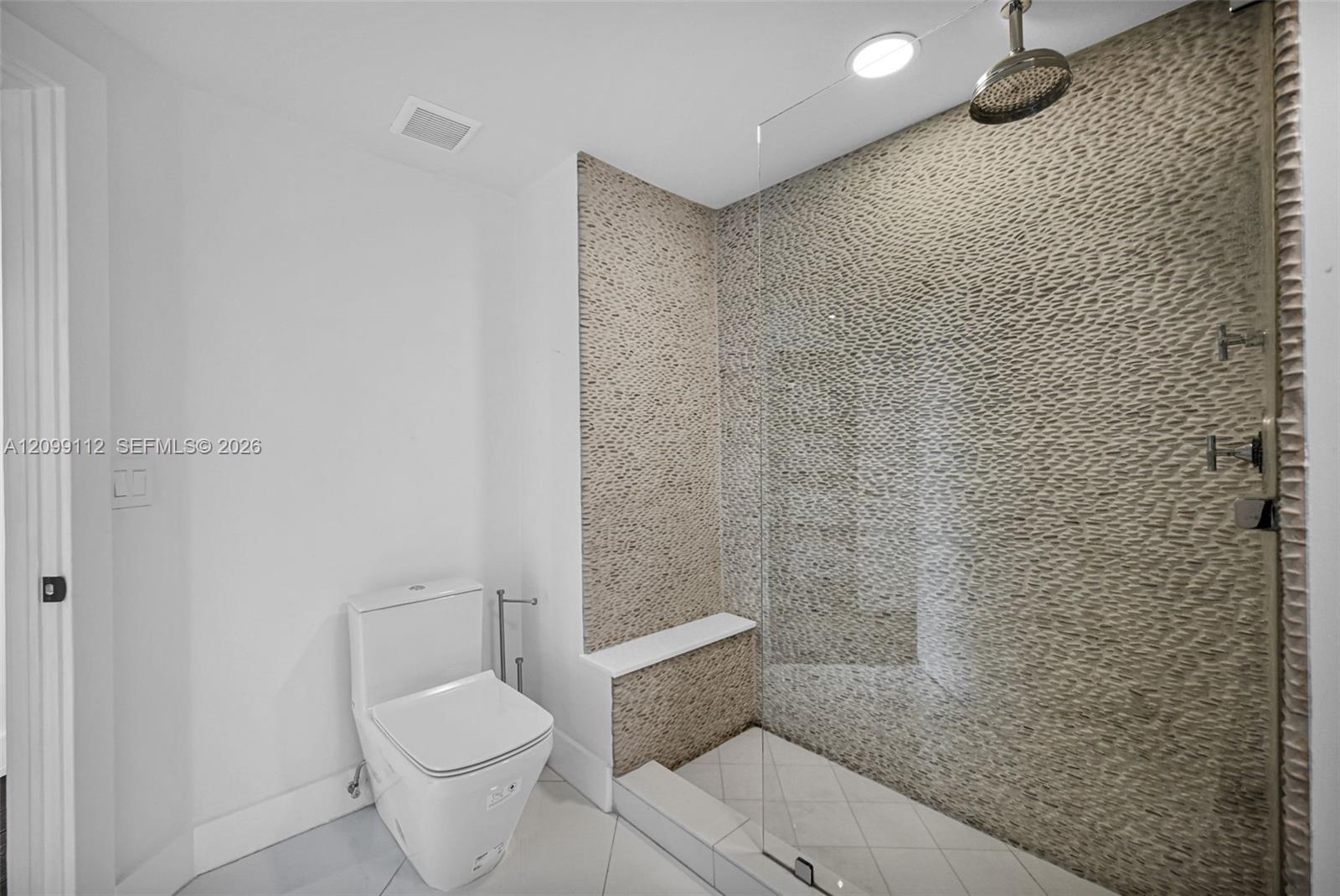 10 Venetian Way 404 Property Photo 24