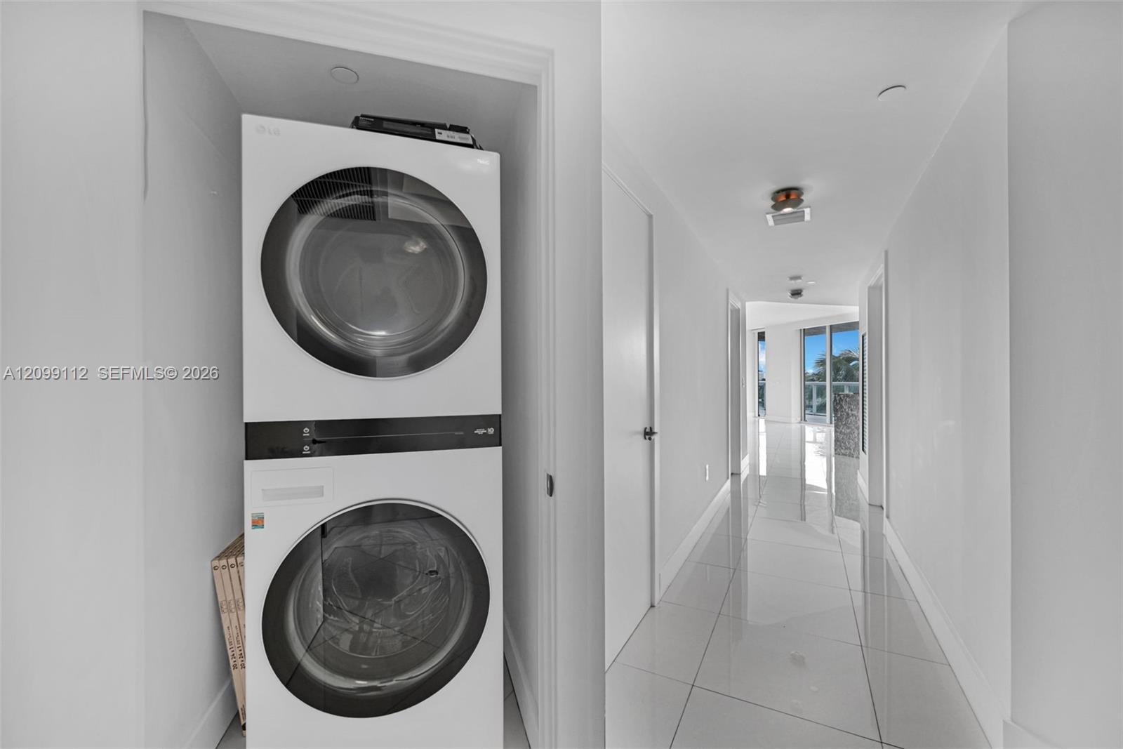 10 Venetian Way 404 Property Photo 25