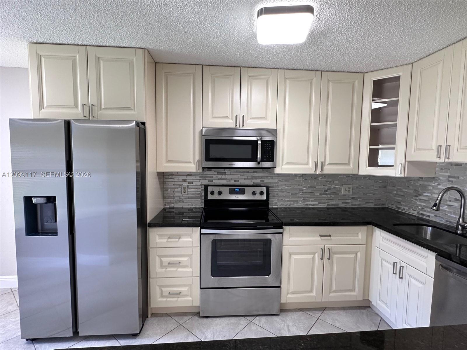 5515 Courtyard Drive 5515 Property Photo 1