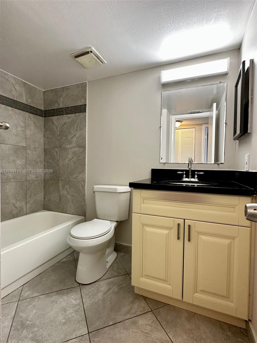 5515 Courtyard Drive 5515 Property Photo 18