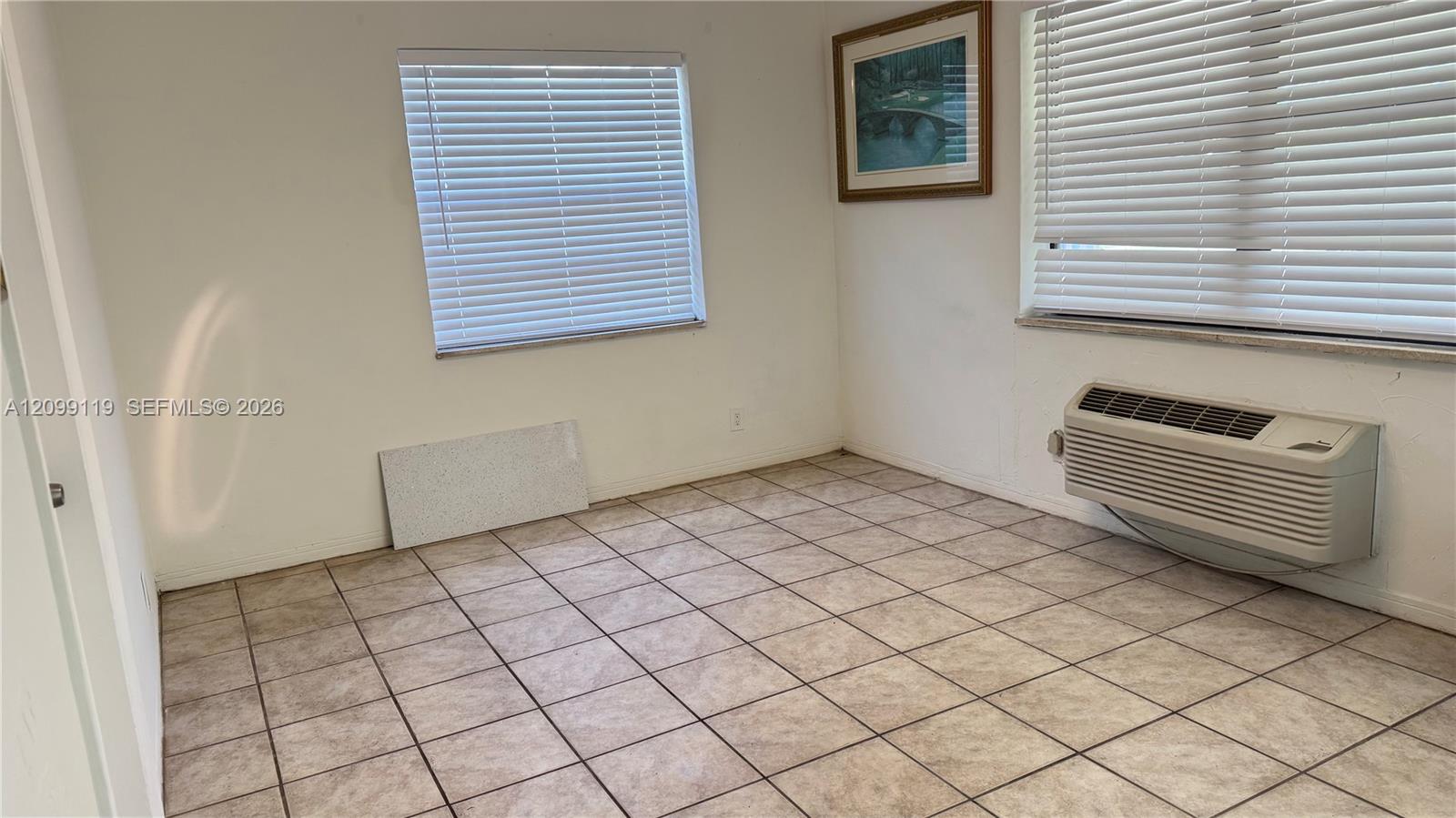 A12099119 Property Photo 4
