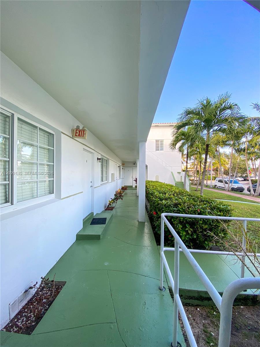 7130 Rue Versailles 11 Property Photo 17