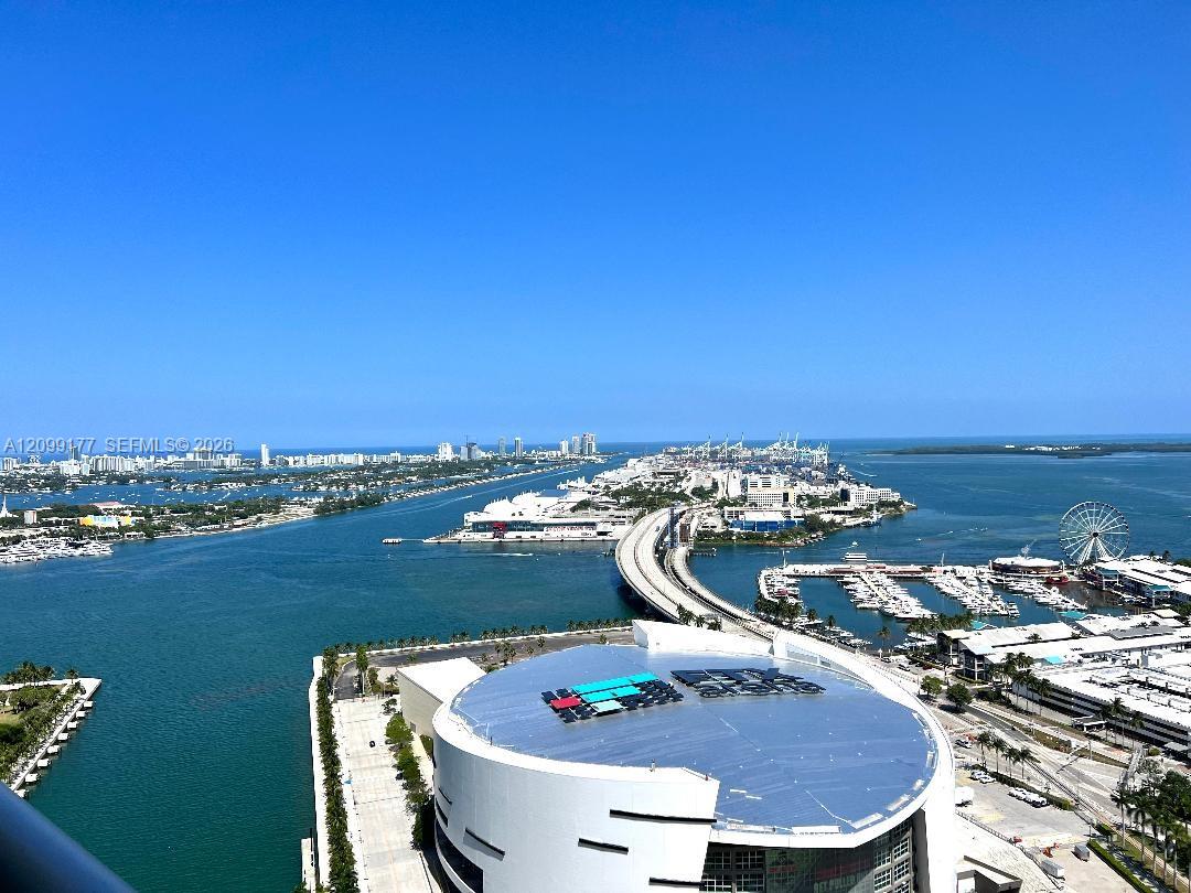 888 Biscayne Boulevard 3703 Property Photo 3