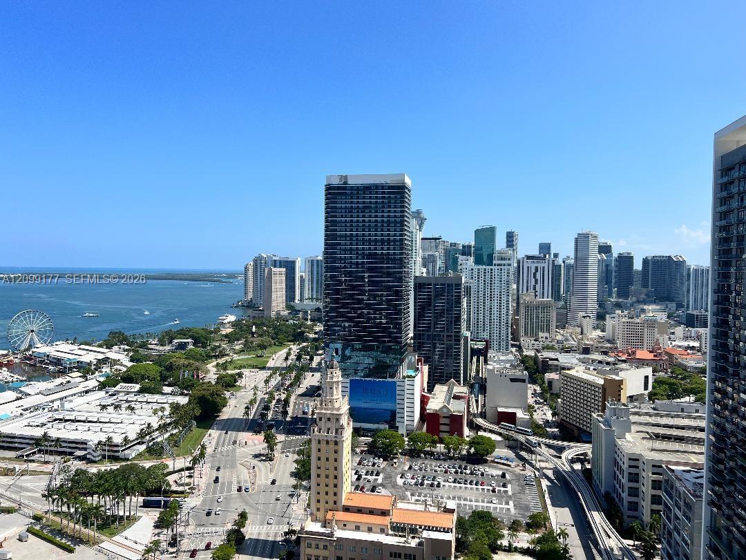 888 Biscayne Boulevard 3703 Property Photo 4