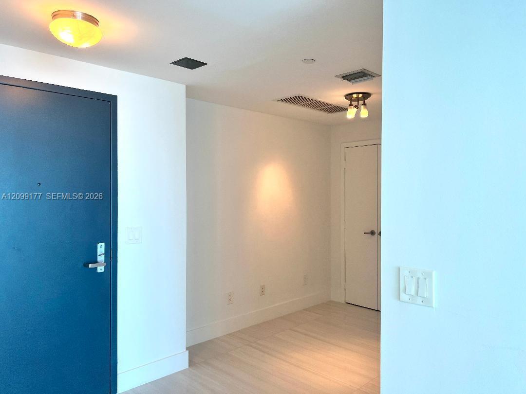 888 Biscayne Boulevard 3703 Property Photo 13