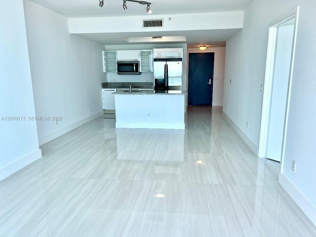 888 Biscayne Boulevard 3703 Property Photo 17