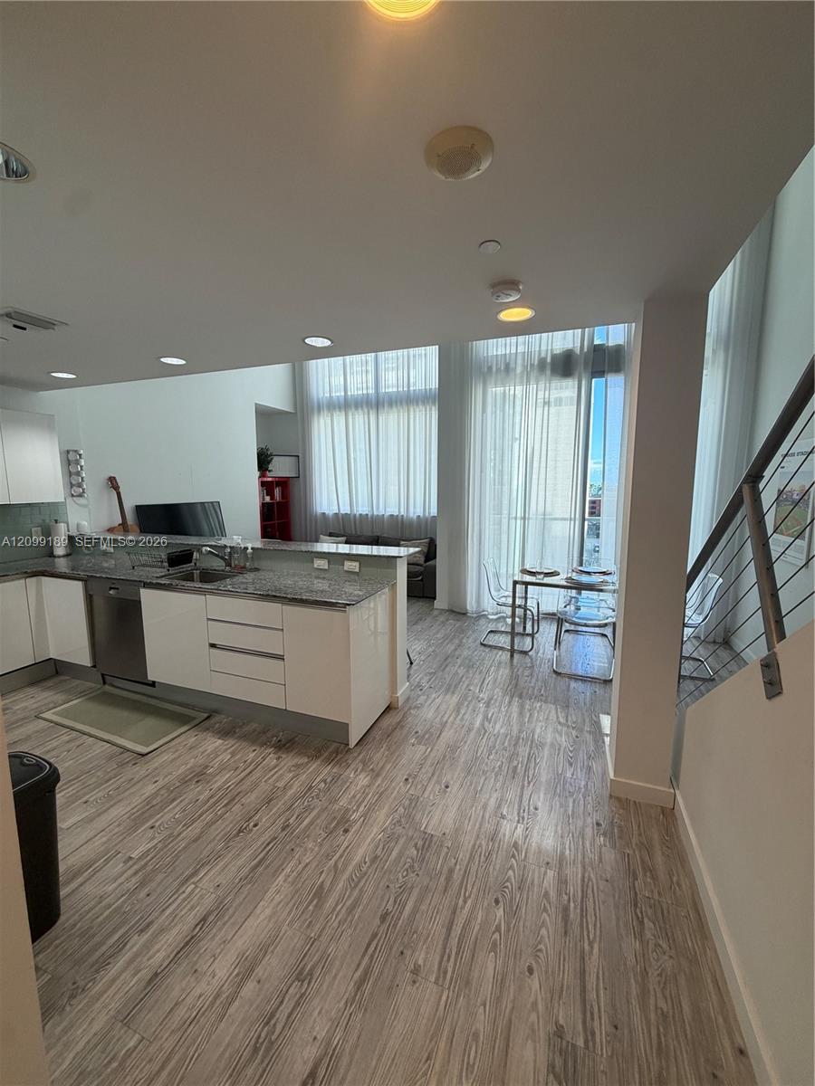 1060 Brickell Avenue 811 Property Photo 1