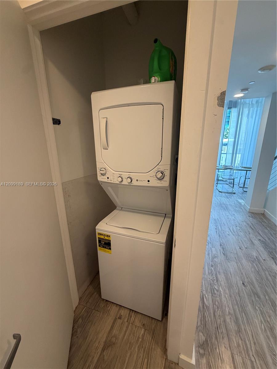 1060 Brickell Avenue 811 Property Photo 3