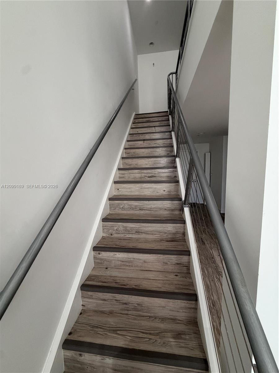 1060 Brickell Avenue 811 Property Photo 9