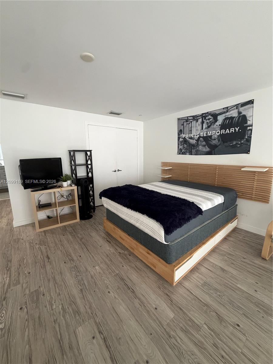1060 Brickell Avenue 811 Property Photo 12