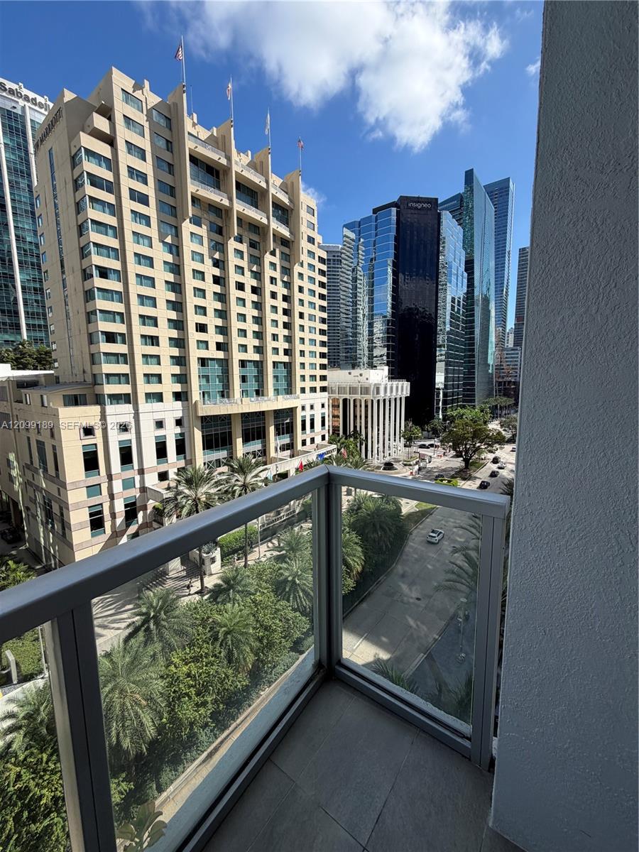 1060 Brickell Avenue 811 Property Photo 17