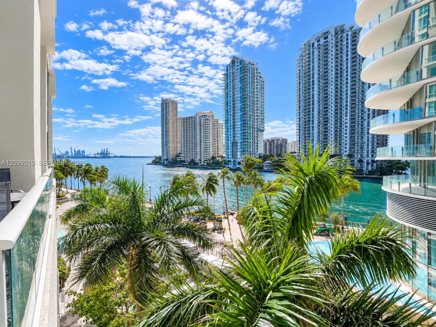 300 S Biscayne Boulevard L-406 Property Photo 1
