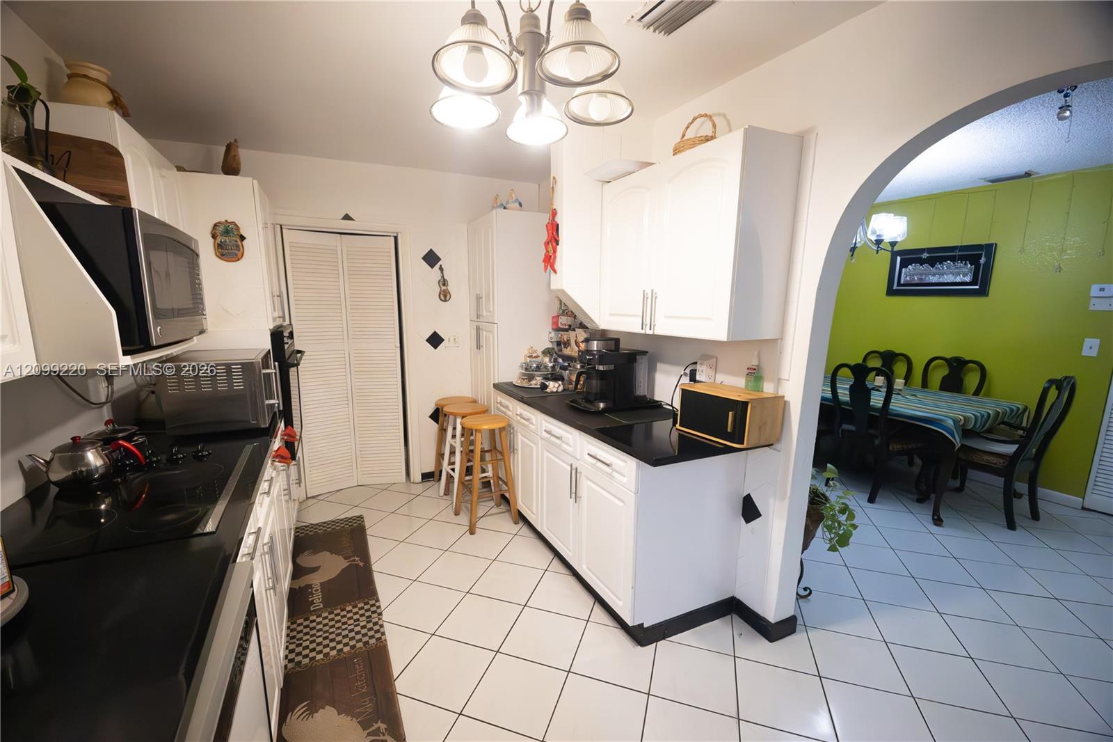 19533 Sw 103 Court Property Photo 6