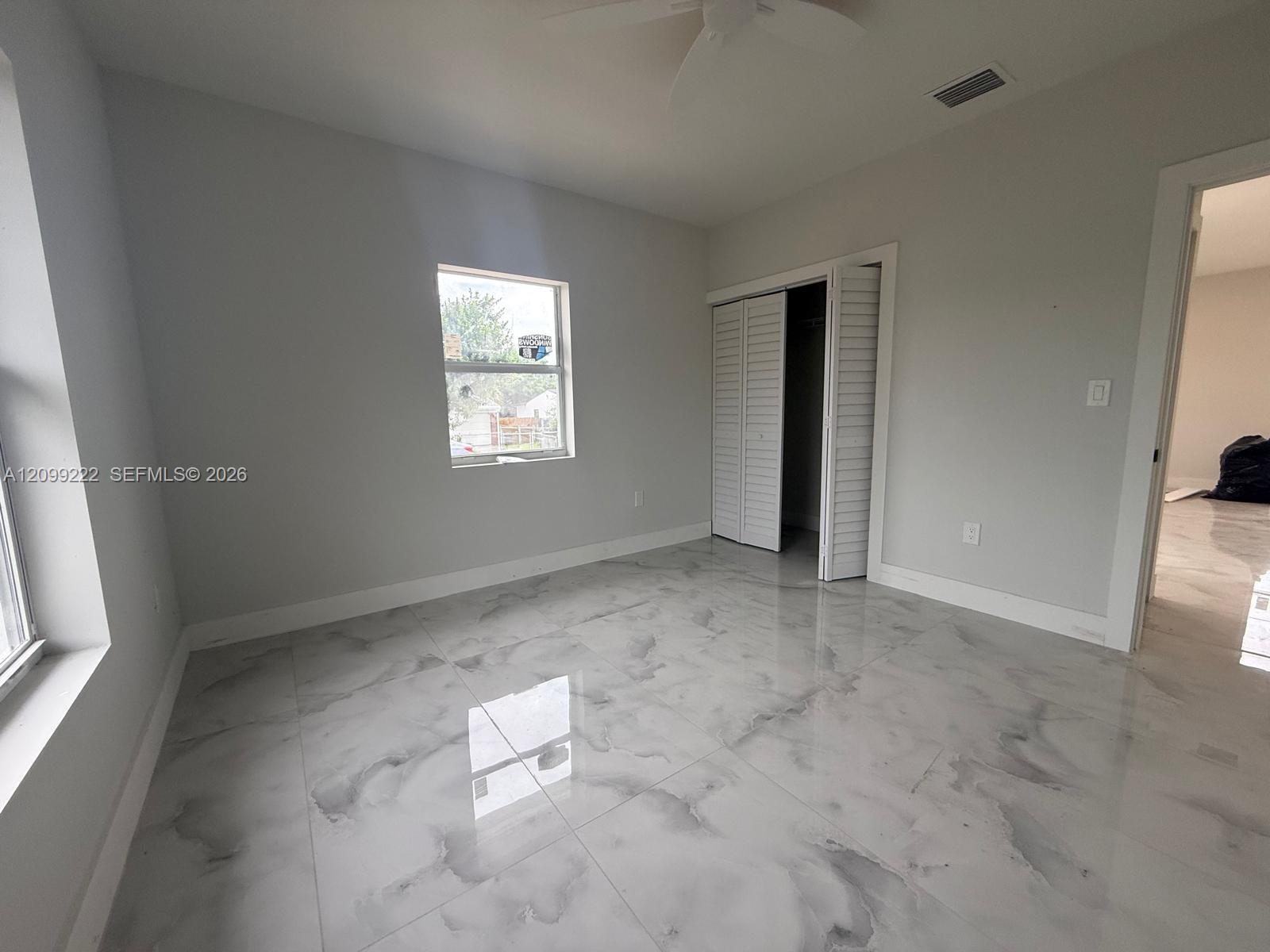 2445 Taft Street - Property Photo 6