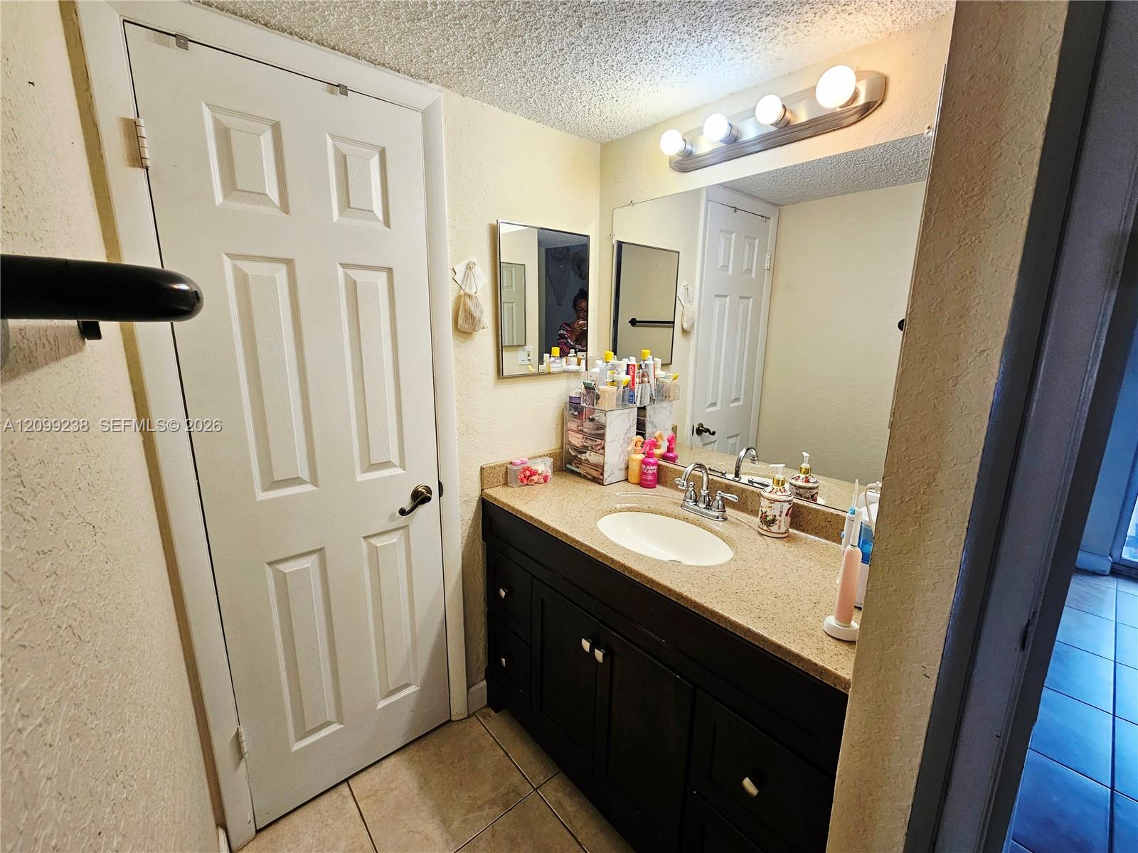 8401 W Sample Road 10 Property Photo 12