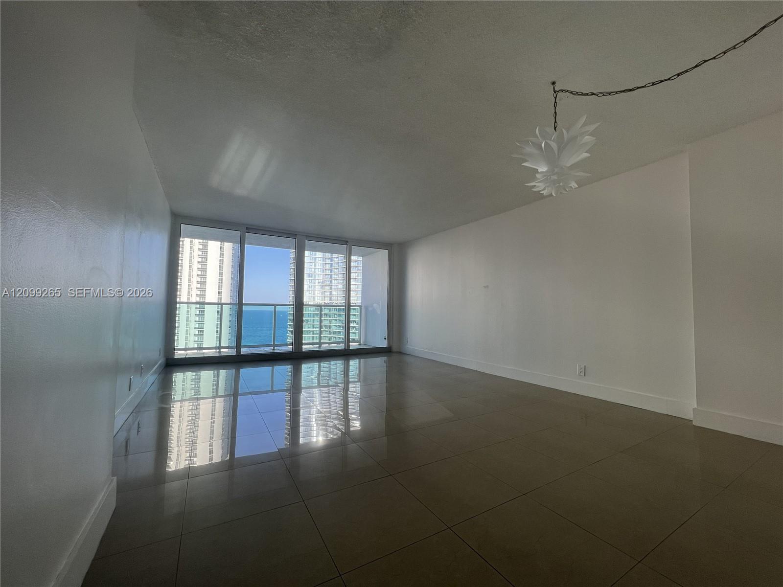 100 Bayview Drive 2012 Property Photo 4
