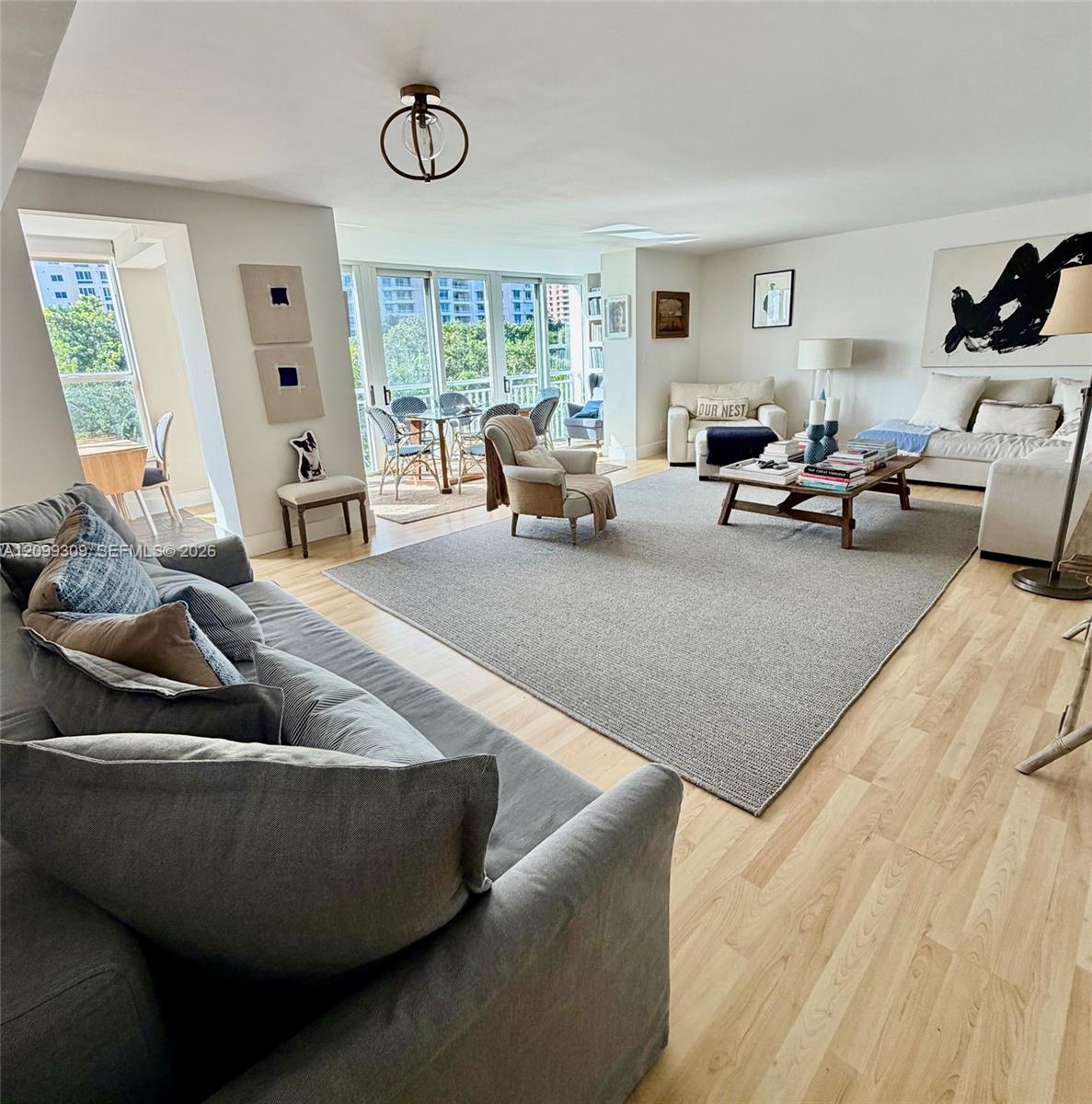 607 Ocean Drive 4k Property Photo 3
