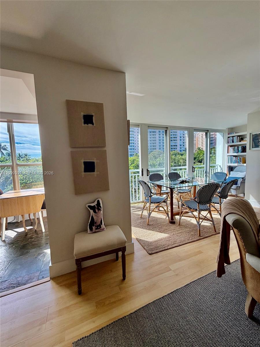 607 Ocean Drive 4k Property Photo 4