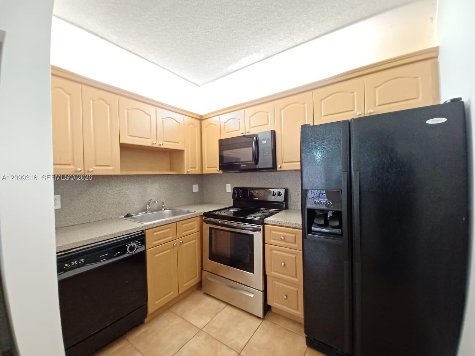 11120 Royal Palm Boulevard 4-10 Property Photo 3