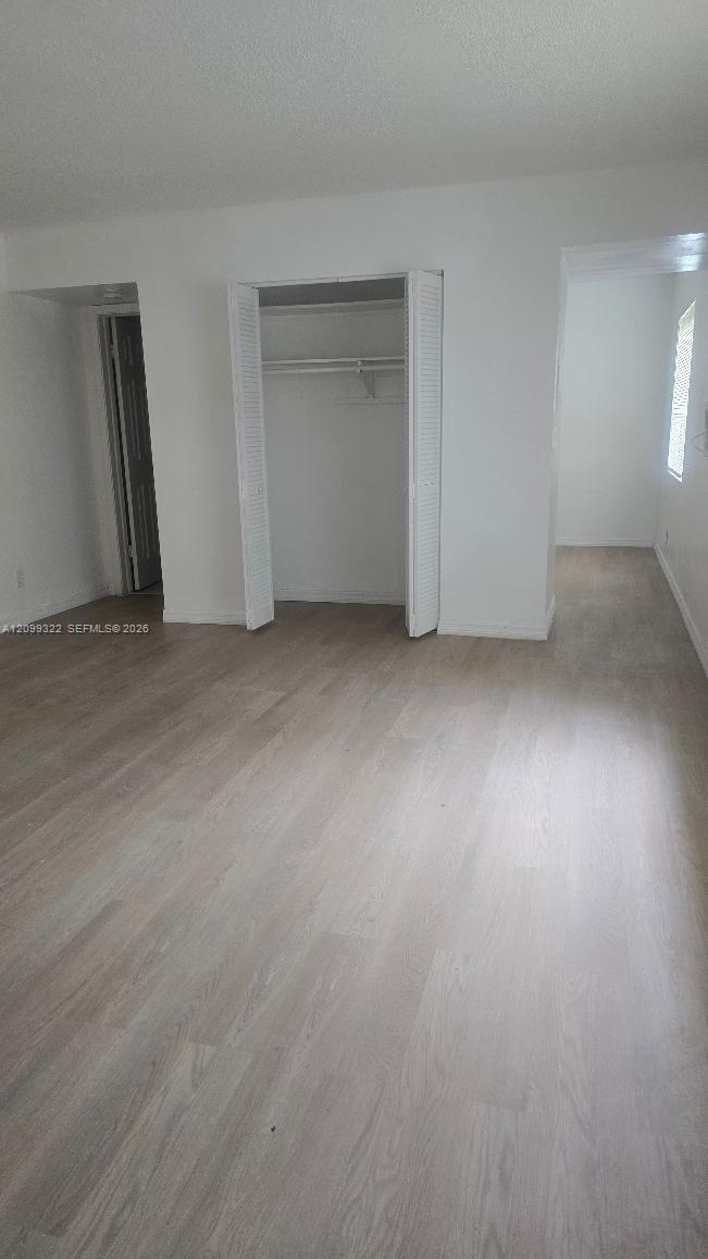 1400 N 17th Avenue 5 Property Photo 3