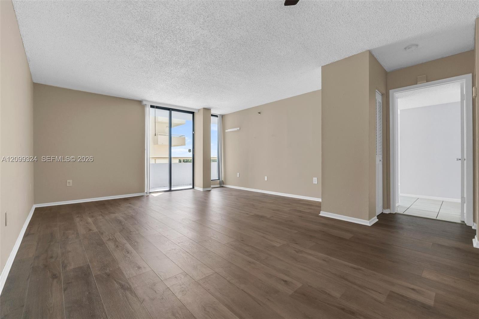 6830 Indian Creek Drive 6d Property Photo 12
