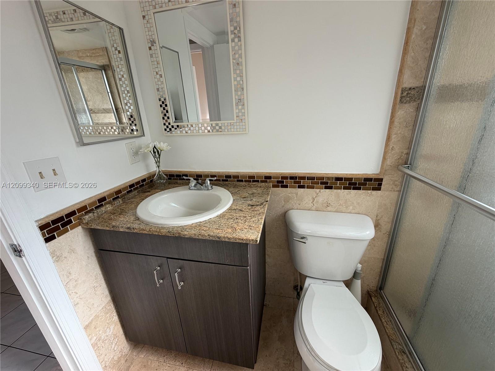 9235 Lagoon Place 116 Property Photo 23