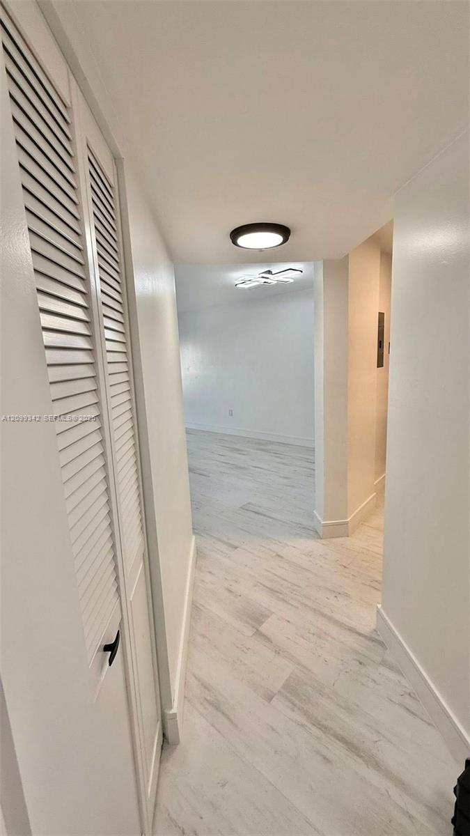 A12099342 Property Photo 6