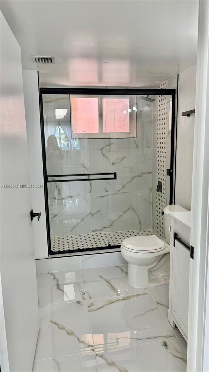 A12099342 Property Photo 15