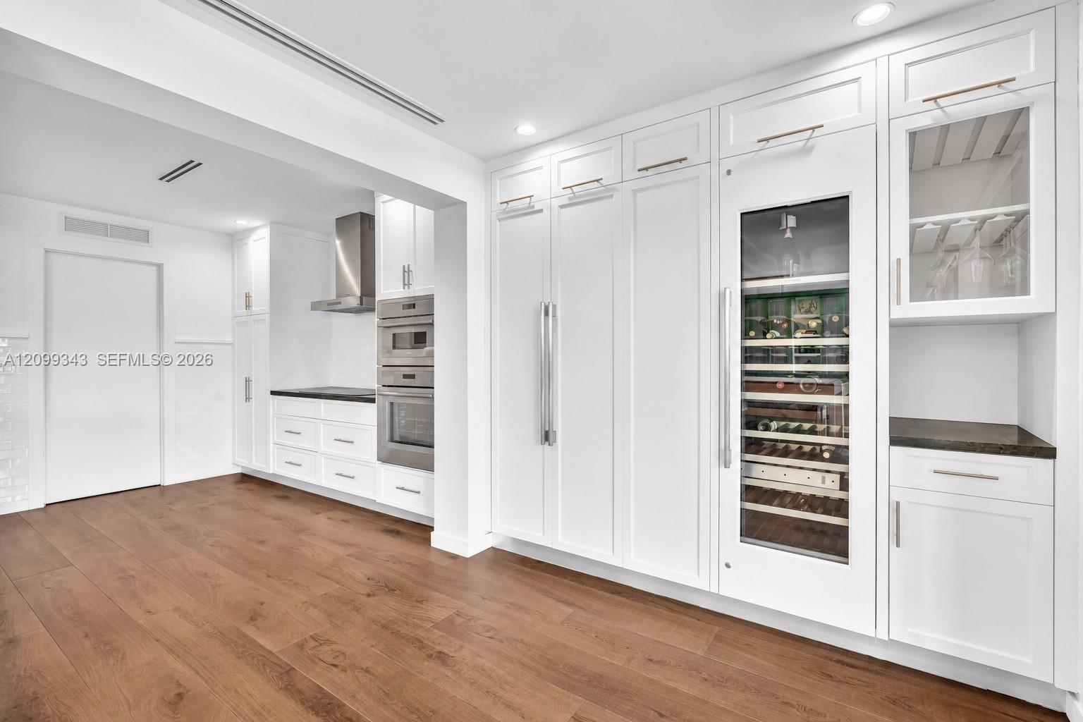 797 S Shore Drive Property Photo 10