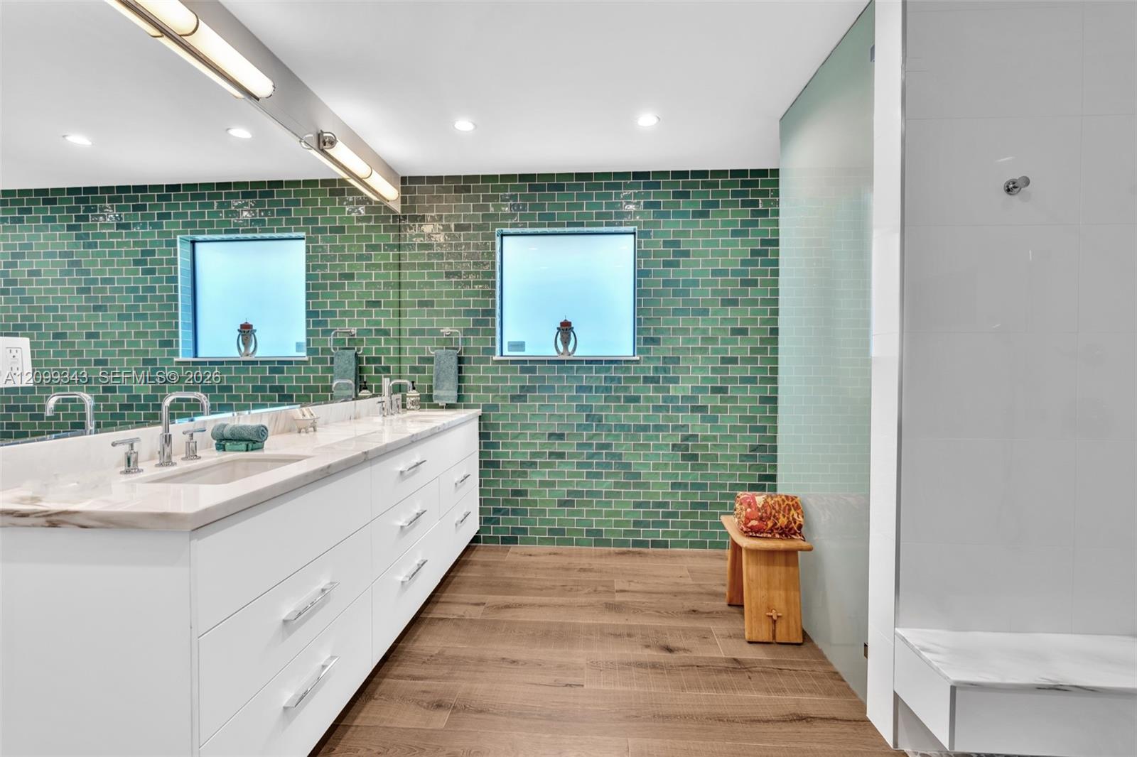 797 S Shore Drive Property Photo 15