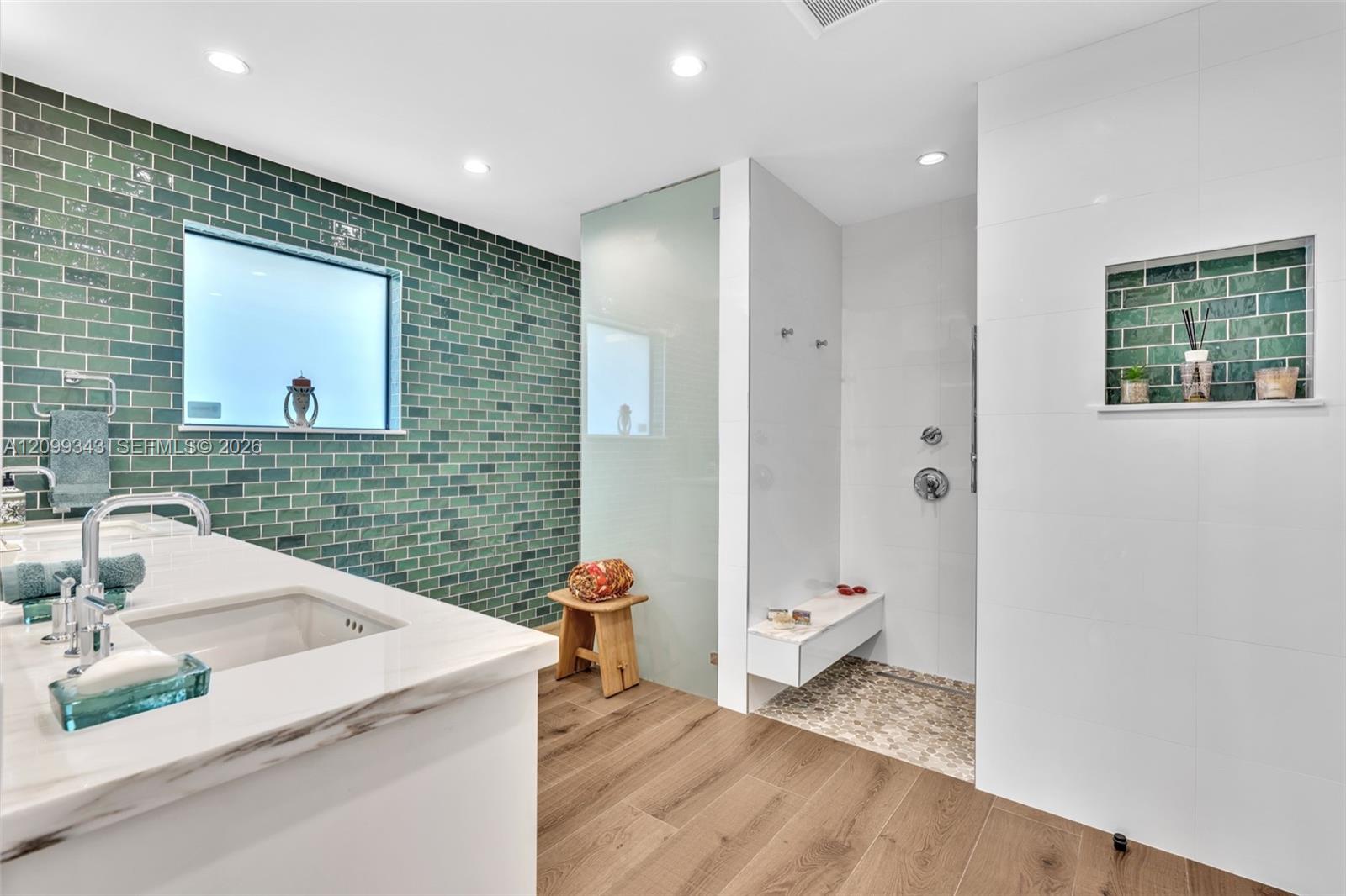 797 S Shore Drive Property Photo 17