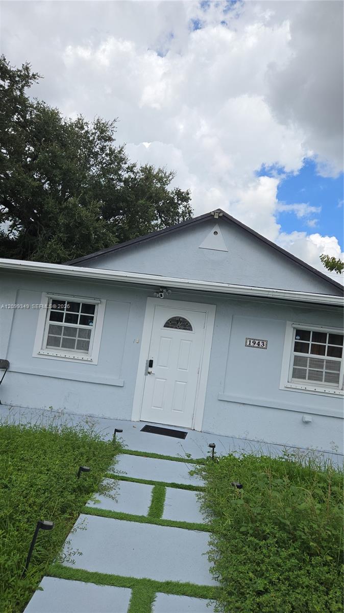 1943 NW 98th Street Property Photo 1