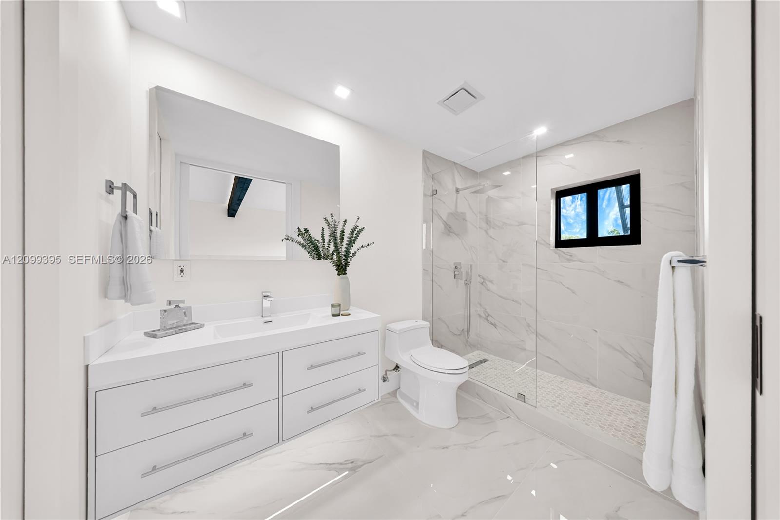 10453 Sw 78th Street Property Photo 5