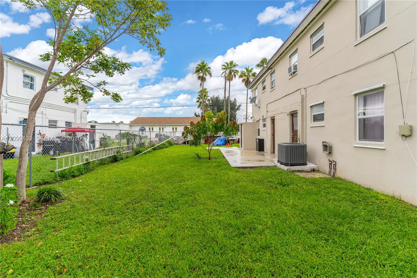 17010 Sw 100th Avenue Property Photo 4