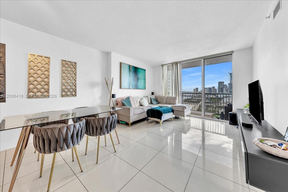 1750 N Bayshore Drive 2510 Property Photo 1