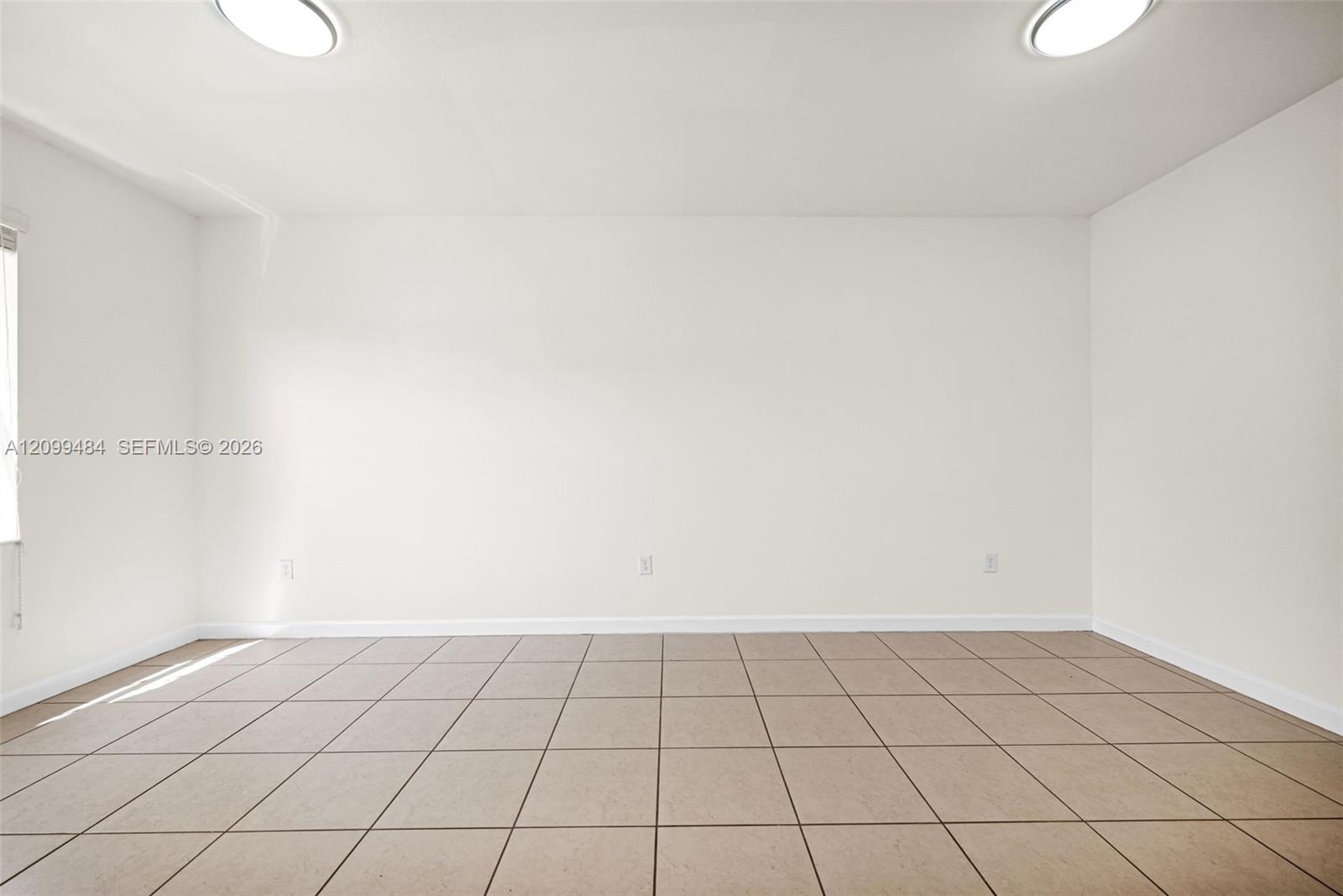 A12099484 Property Photo 7