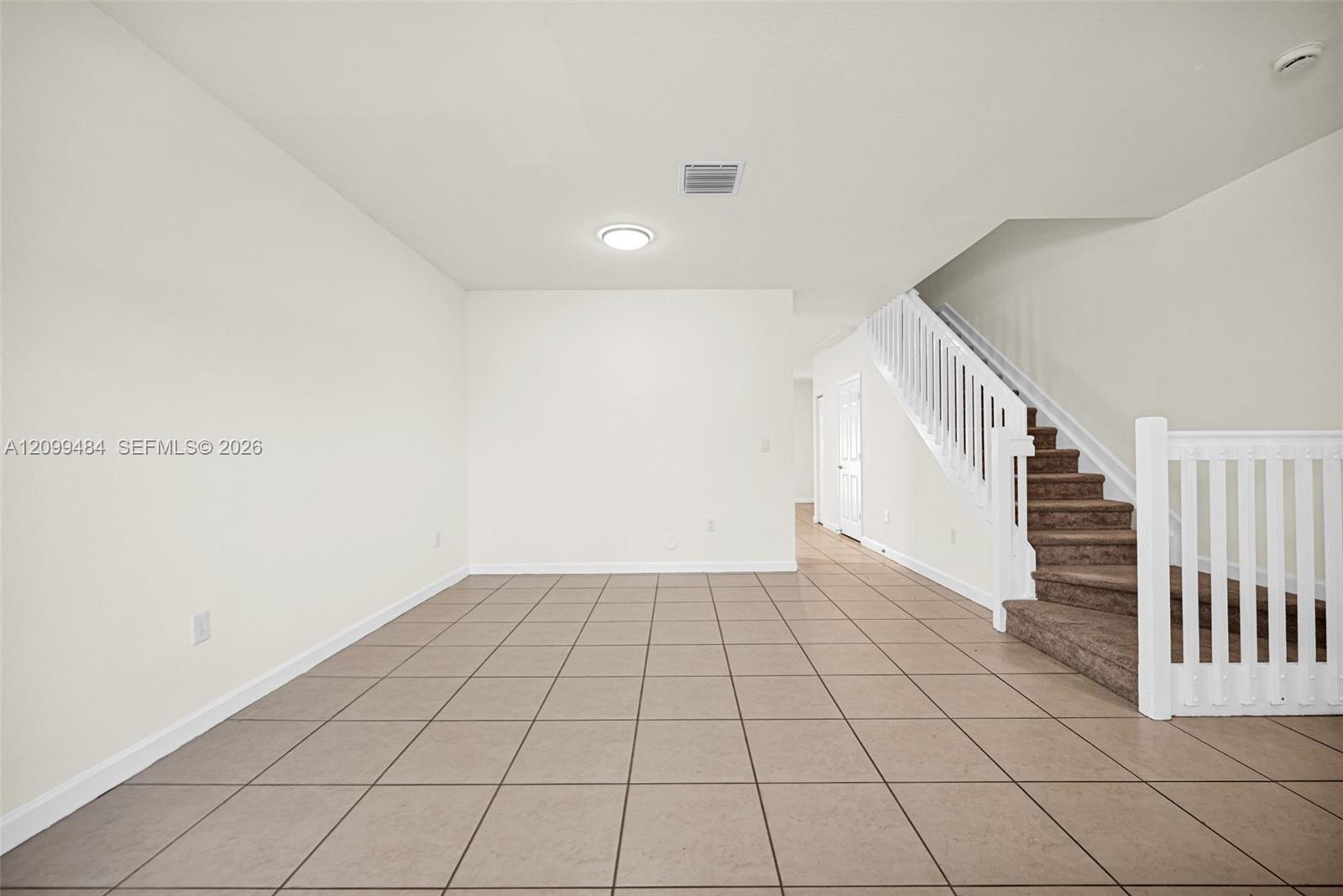 A12099484 Property Photo 8
