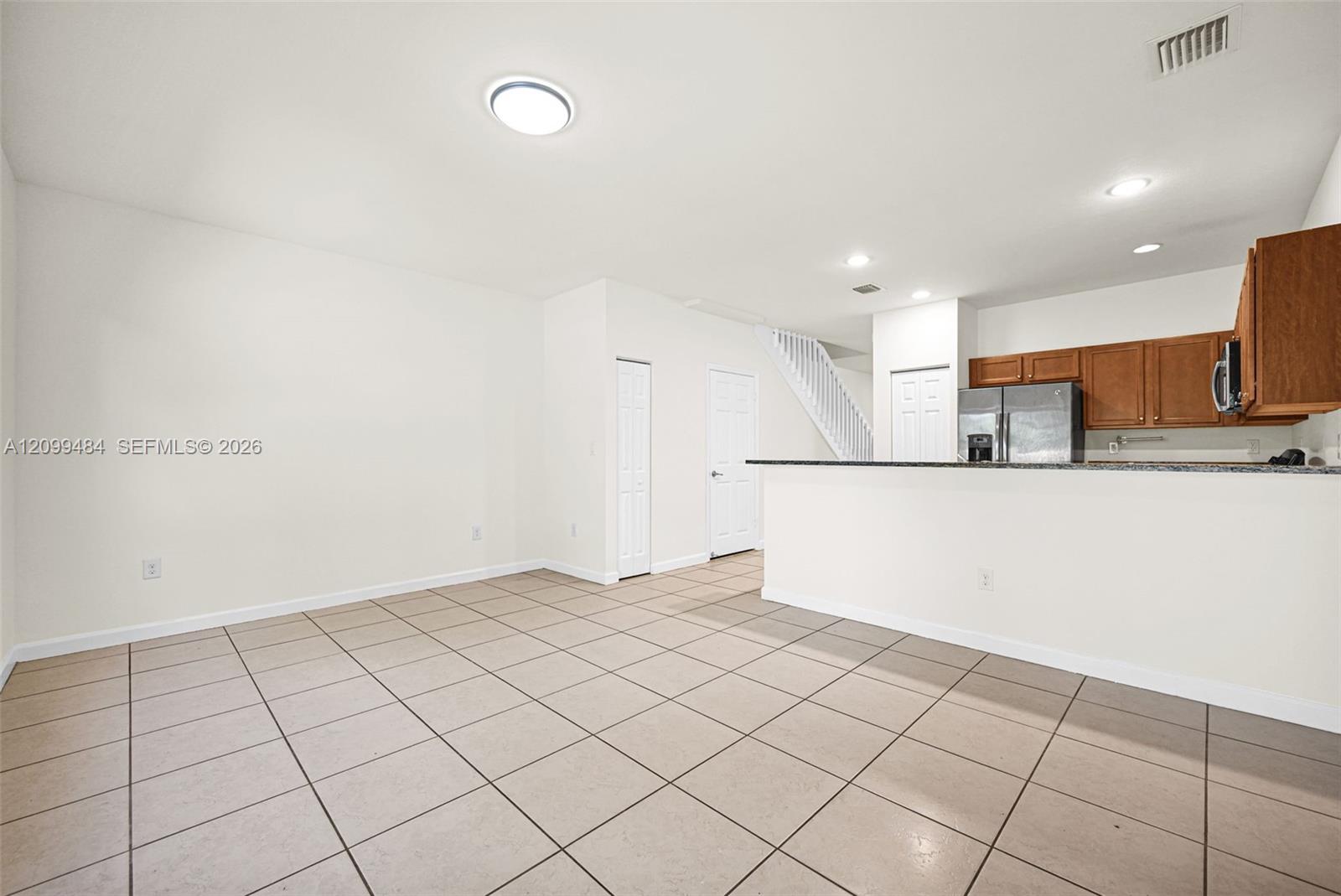 A12099484 Property Photo 18