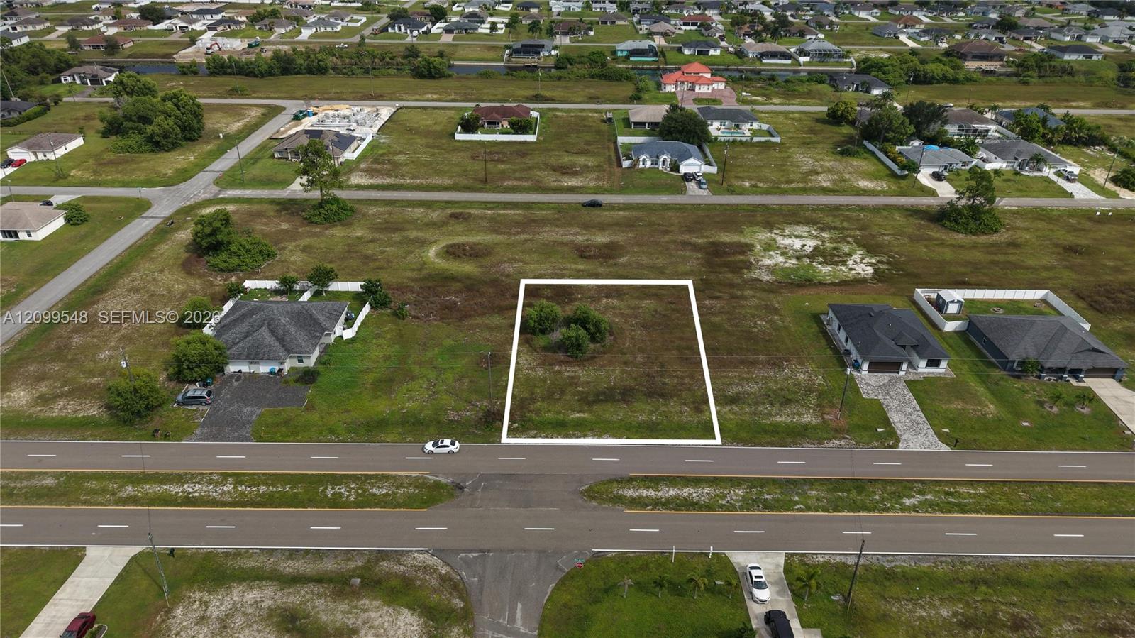 1735 Diplomat Parkway W Property Photo 2