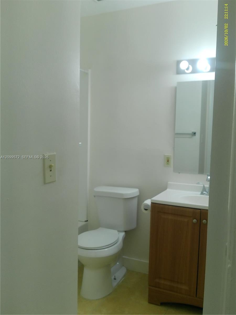 A12099572 Property Photo 4