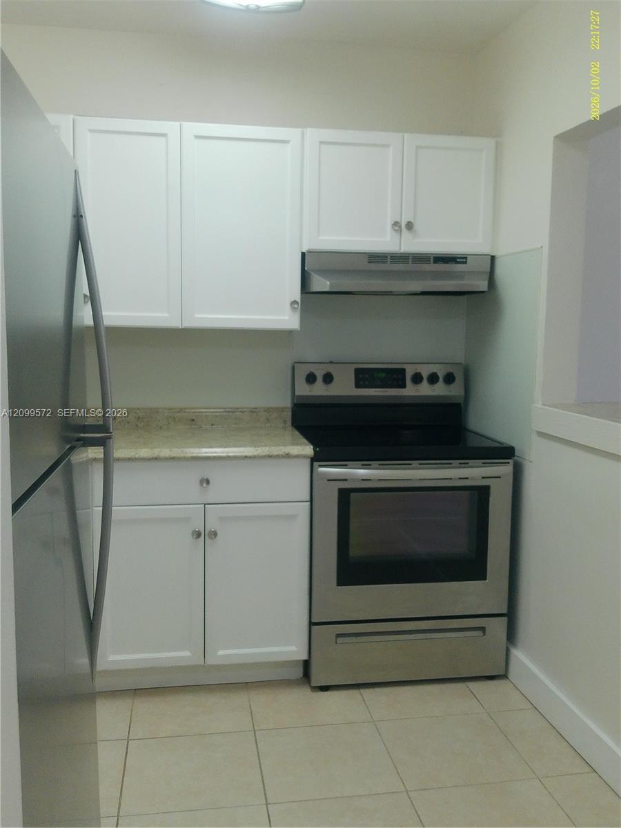 A12099572 Property Photo 8