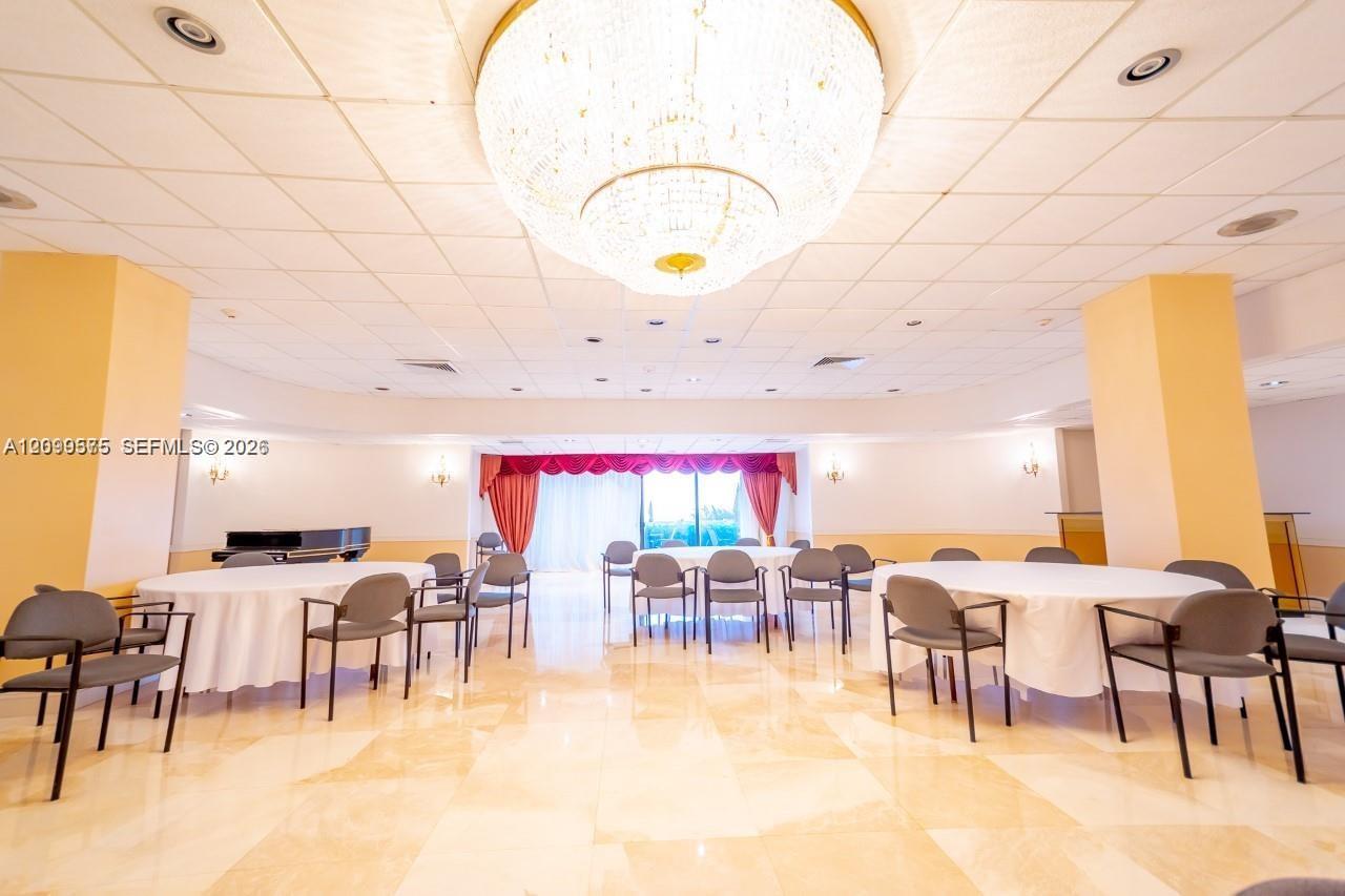 A12099575 Property Photo 8
