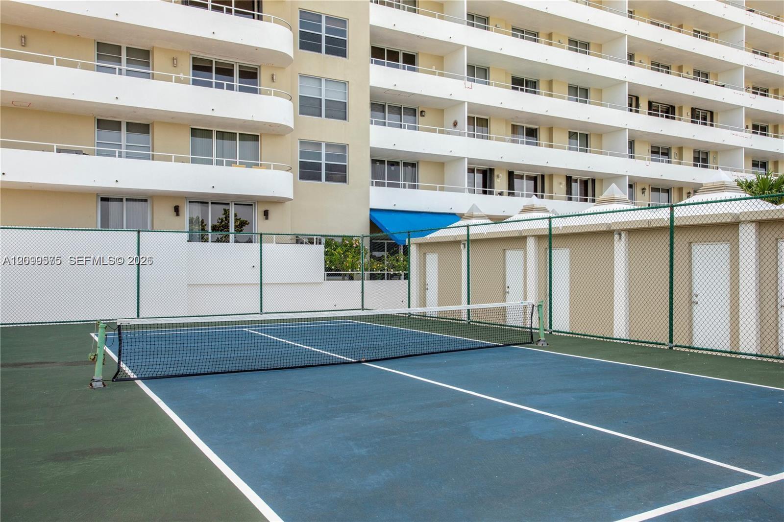 A12099575 Property Photo 38