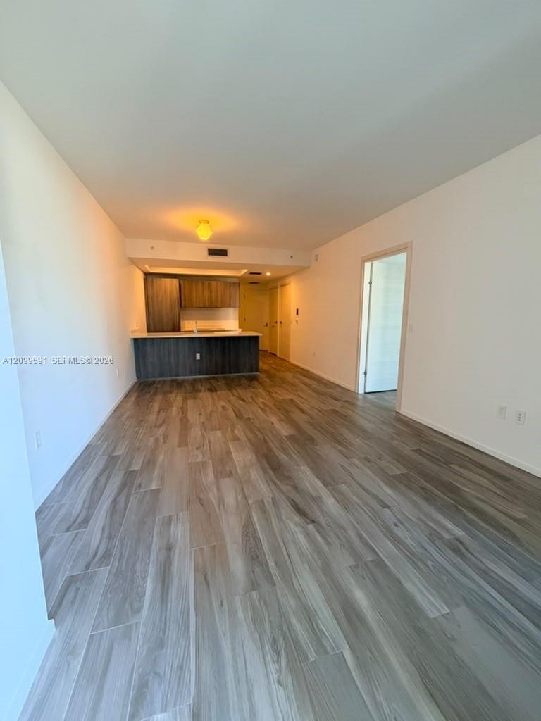 801 S Miami Avenue 1408 Property Photo 3