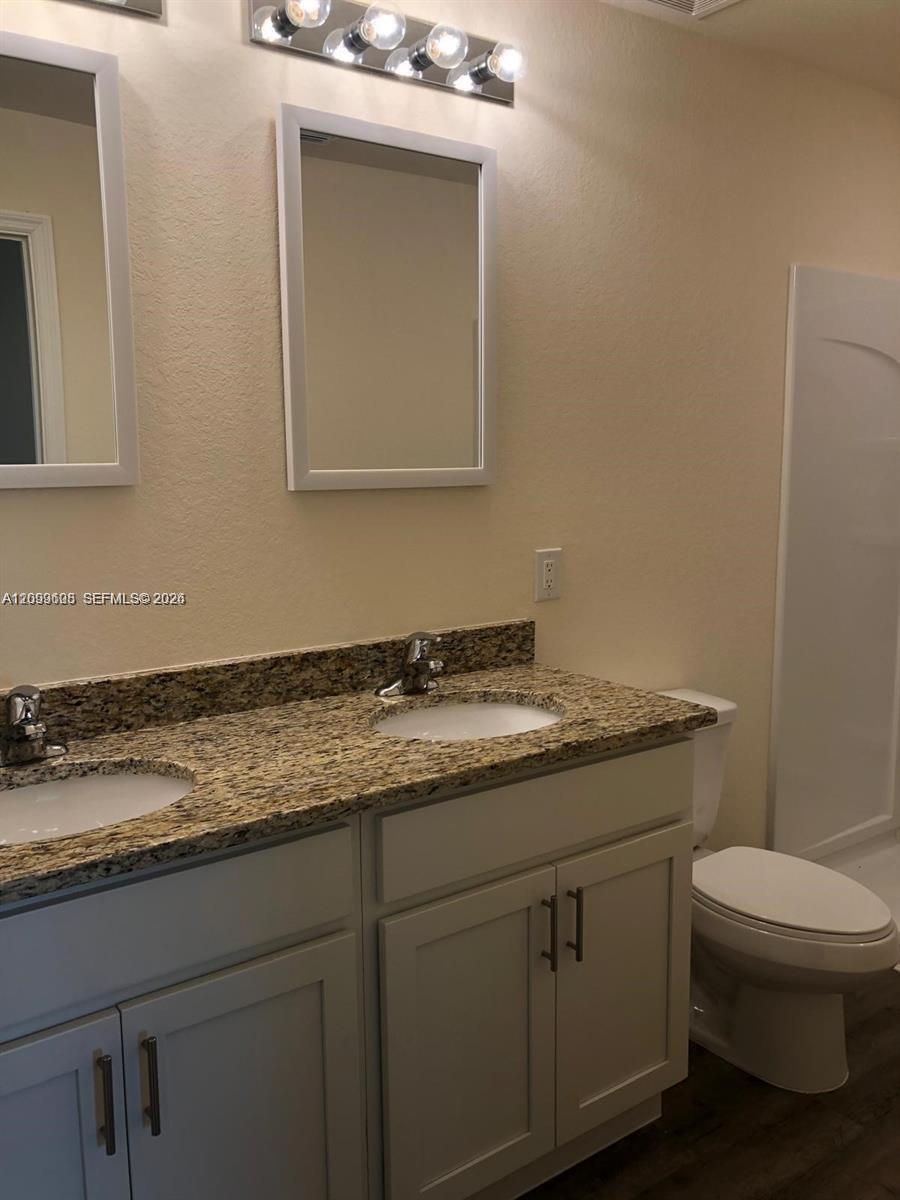 100 Liberty Terrace Property Photo 4