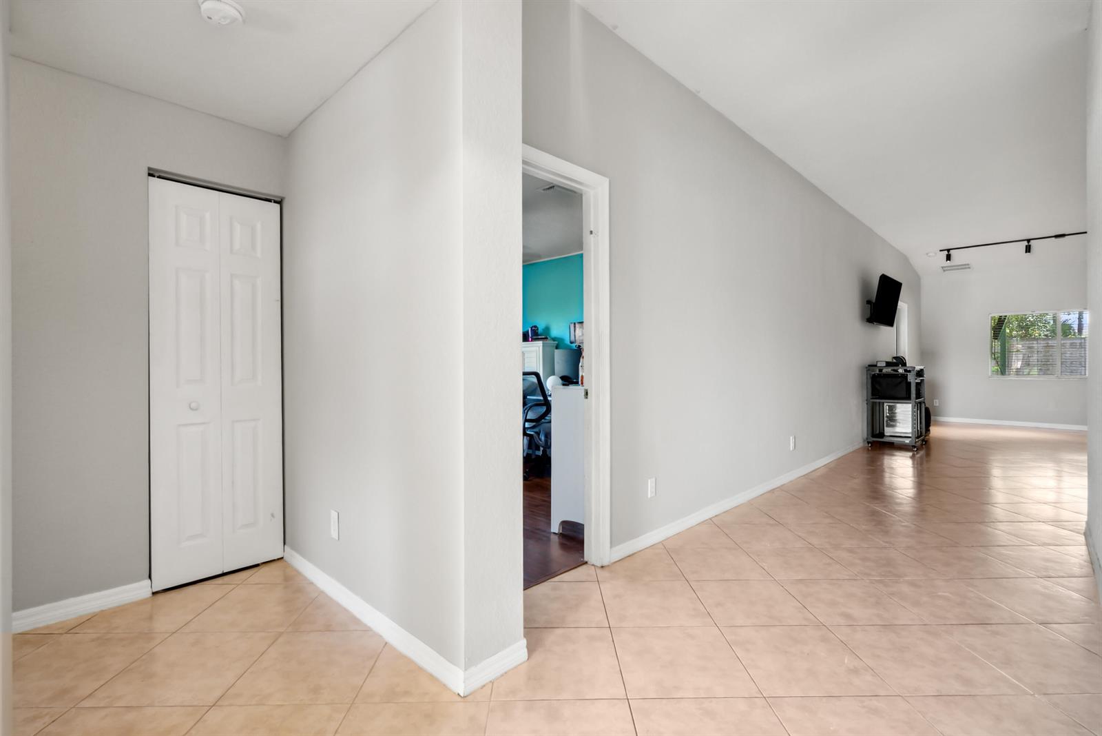 1924 Sw Jamesport Drive 1924 Property Photo 15