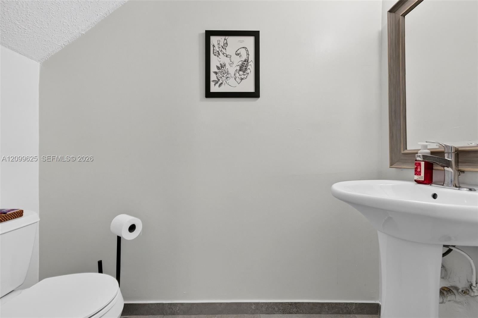 105 Riviera Circle Property Photo 19